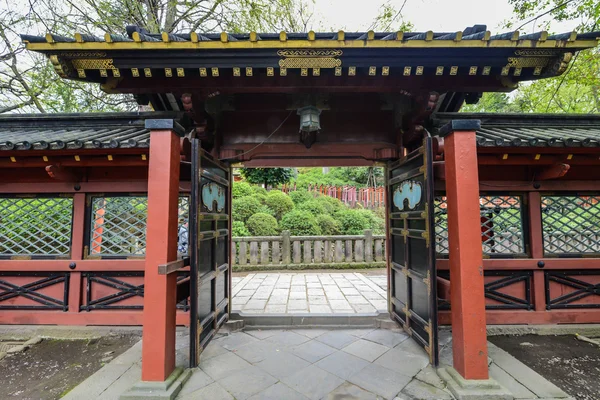 Gates to the garden in Tokyo, Japan — Stock Photo, Image