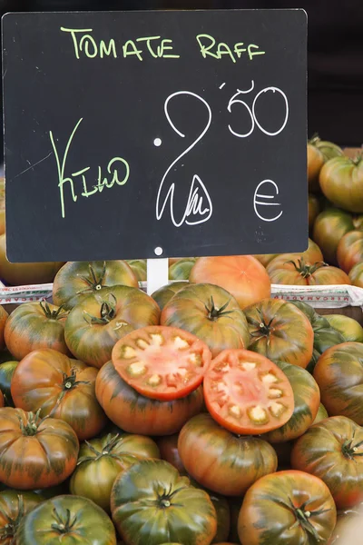 Colheita de tomates — Fotografia de Stock