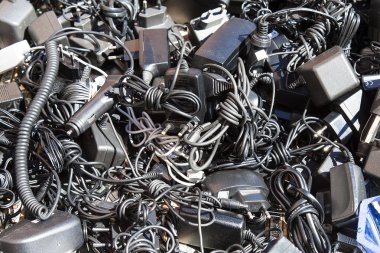 İkinci el ac adaptörü