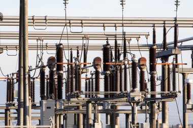 yüksek gerilim tesisleri