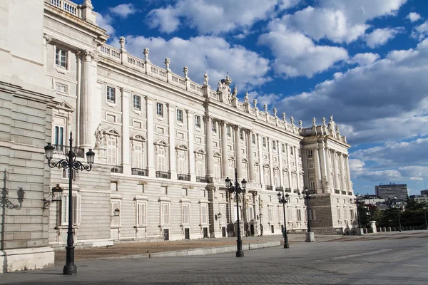 Královský palác v Madridu, Španělsko — Stock fotografie