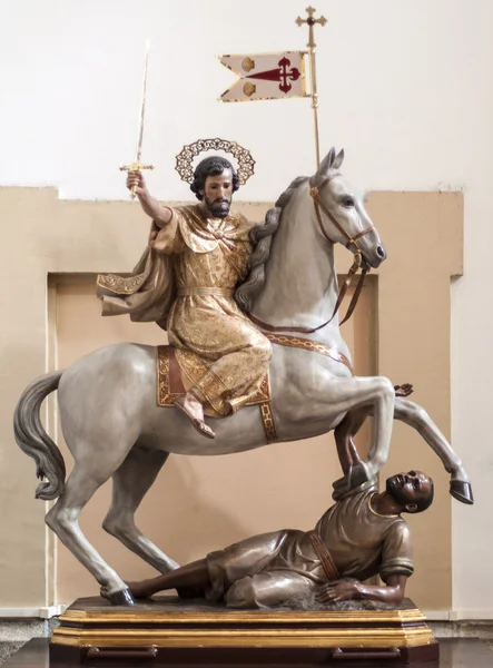 Beeld van Sint Jacobus in de katholieke kerk — Stockfoto