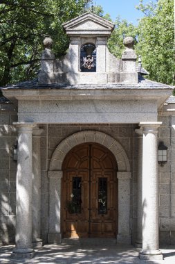 küçük Katolik Kilisesi