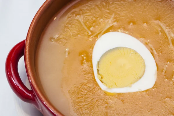 tavuk şehriye çorbası