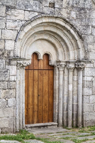 Romaanse kerk — Stockfoto