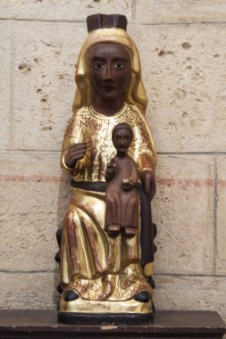 Romanik Romanik Kilisesi siyah Meryem Ana heykeli