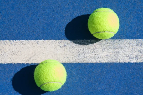 孤立的网球 — 图库照片