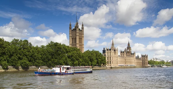 Big Ben en Huizen van het Parlement — Stockfoto