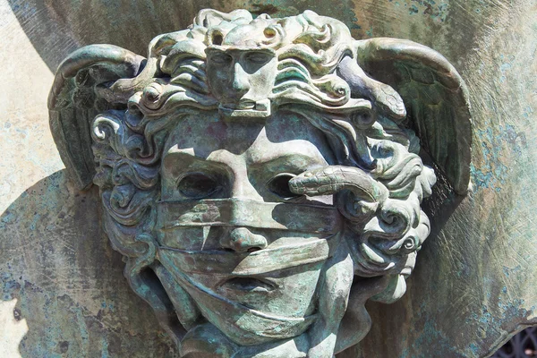 medusa'nın antik heykel