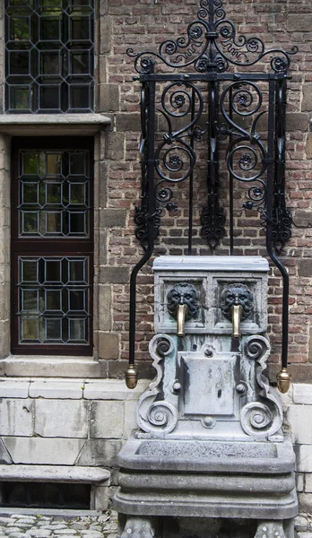 Old small drink fountain at Ghent — Stock Photo, Image