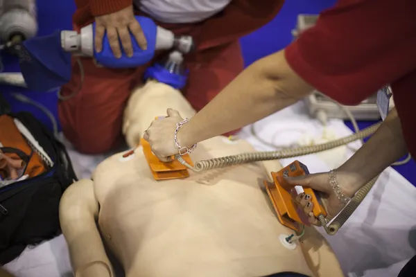 Cpr training — Stock Photo, Image