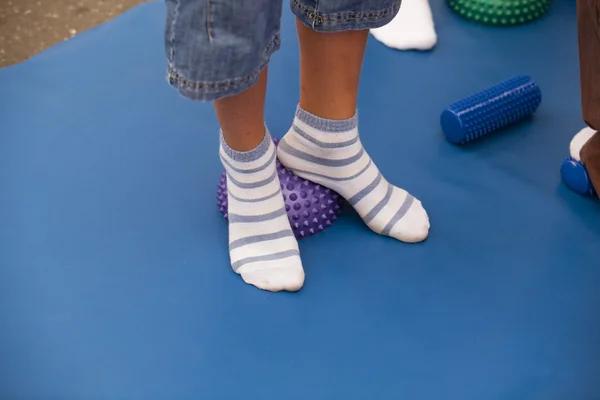 Flat feet treatment for children — Stock Photo, Image