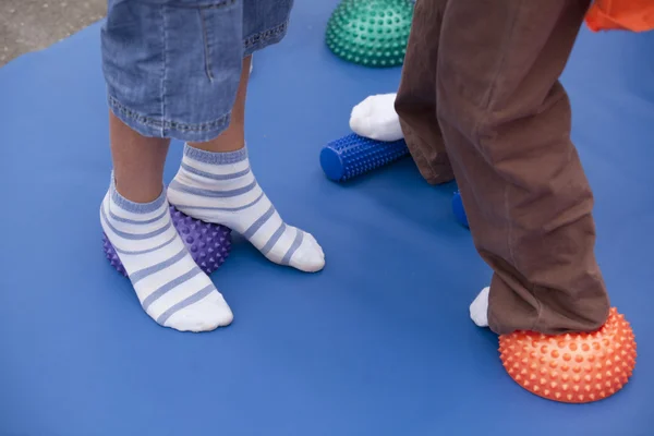 Flat feet treatment for children — Stock Photo, Image