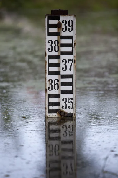 Indicador del nivel del agua — Foto de Stock