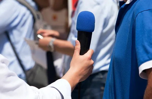 Press interview — Stock Photo, Image