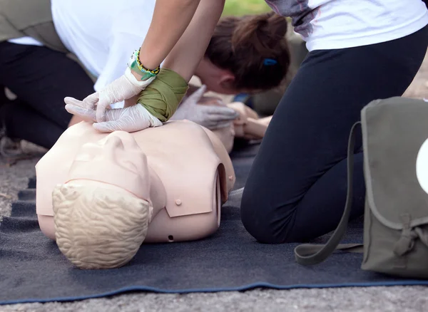 First aid training — Stock Photo, Image