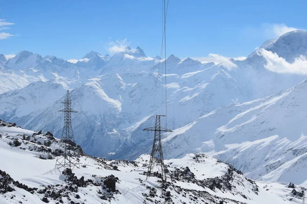 Mount Elbrus Met Skipistes Kaukasus Besneeuwde Bergen Alpine Skiën Frisse — Stockfoto