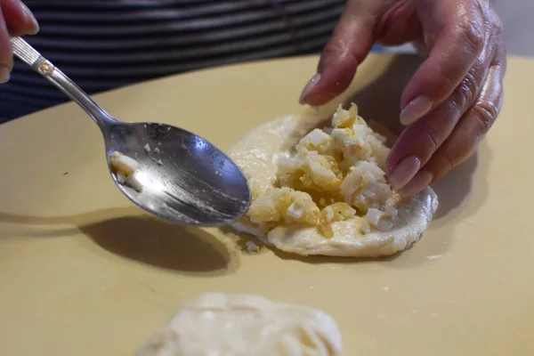 Making Homemade Fried Pies National Russian Dish Pies — Zdjęcie stockowe