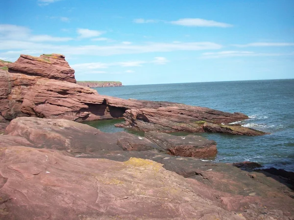 Hermoso mar en la costa este de Escocia —  Fotos de Stock