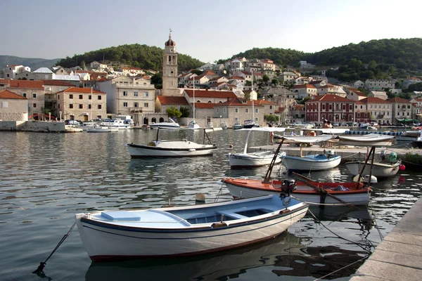Pucisca på ön brac, Kroatien — Stockfoto