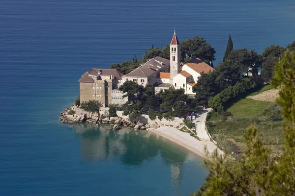 Das Dominikanerkloster in bol, Insel Brac, Kroatien — Stockfoto