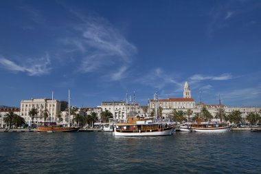 eski ahşap yelkenli deniz kenarı Split