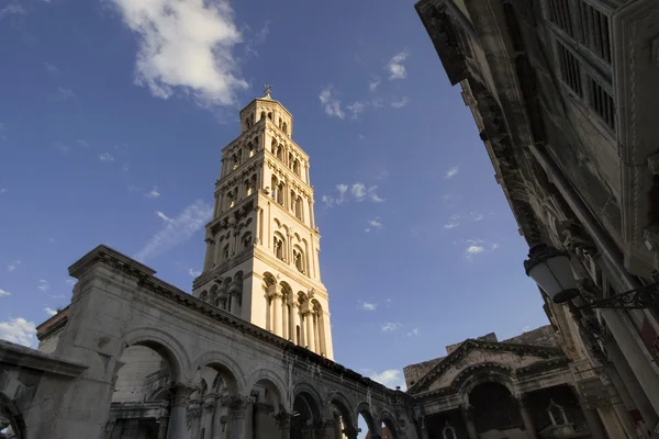Bell Tower of St. Domnius Cathedral, Peristil, Split, Croatia — Stock Photo, Image