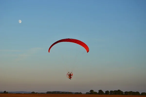 Paragliding — Stockfoto