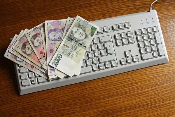 Handcuffs is on the PC keyboard. — Stock Photo, Image