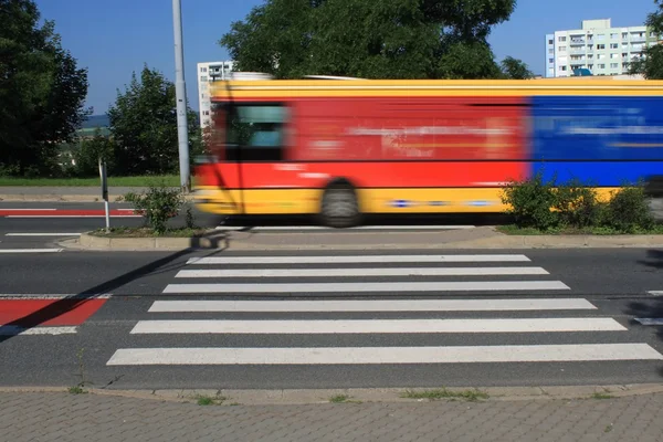 Breve traversata pedonale a Brno, Repubblica Ceca — Foto Stock