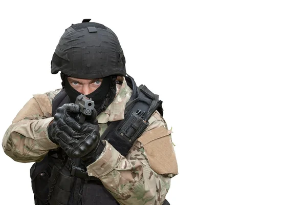 Swat politi med en pistol mot kameraet, nærbilde, isolert mot hvitt – stockfoto