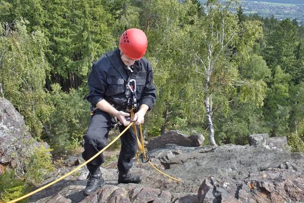 A special police unit trainig on a rope — Stock Photo, Image