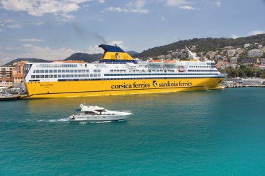 Nice, Fransa, 28 Haziran 2014: lüks yolcu gemisi mega expres, şirket 