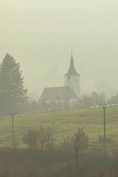 Foggy Autumn Day View Church Village Dolni Loucky Czech Republic — Stock Photo, Image
