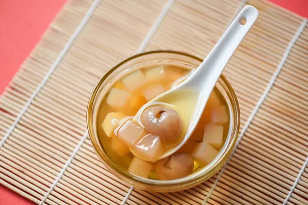 Kínai Desszertek Mix Ginkgo Dió Cassava Szirup Kókuszdió Zselé Longan — Stock Fotó