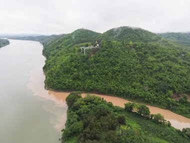 Loei, Mekong nehri, Tayland Laos sınır manzarası güzel beyaz köprü gökyüzü Chiang Khan, Loei, Tayland.