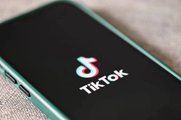 Ikon Aplikasi Tiktok Pada Apple Iphone Pro Ikon Logo Tiktok — Stok Foto