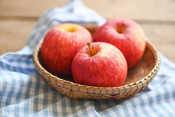 Apple Fruit Basket Wooden Table Ripe Red Apple — Stok fotoğraf