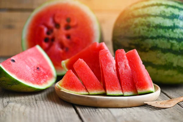 Süße Wassermelone Scheiben Stücke Frische Wassermelone Tropische Sommerfrüchte Wassermelone Scheibe — Stockfoto