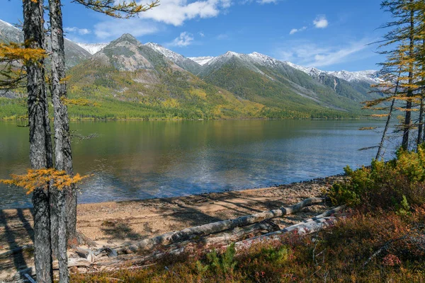 Lago Leprindo Nas Montanhas Cume Kodar Transbaikalia Sibéria Fotografia De Stock
