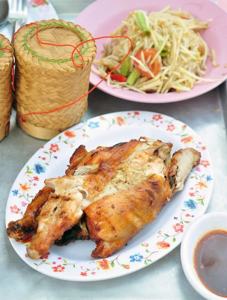 Ayam panggang, makanan gaya Thailand . — Stok Foto
