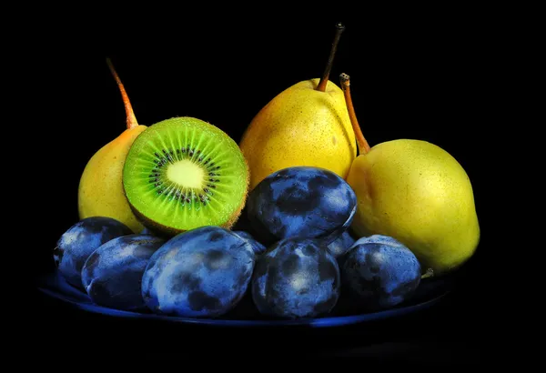 Fruits sur noir — Photo