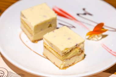 Lezzetli bir batılı ekmek ve kek.