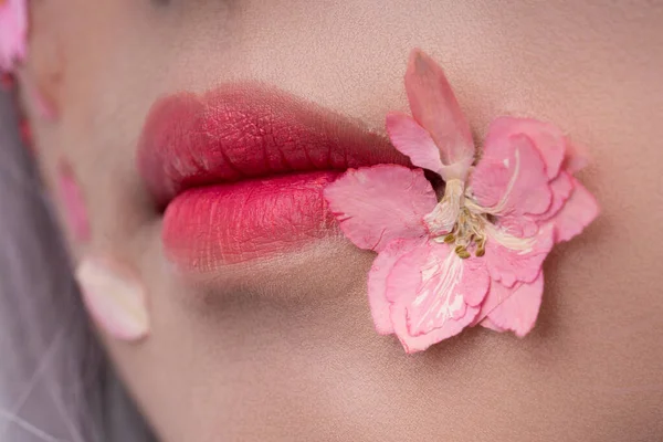 Lippen Van Het Meisje Zijn Opgemaakt — Stockfoto