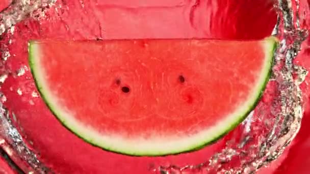Super Slow Motion Shot Von Spritzer Frischer Melone Wasser Geschnitten — Stockvideo