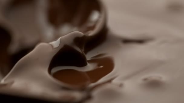 Super Slow Motion Shot Waving Melted Milk Chocolate 1000 Fps — Stock Video