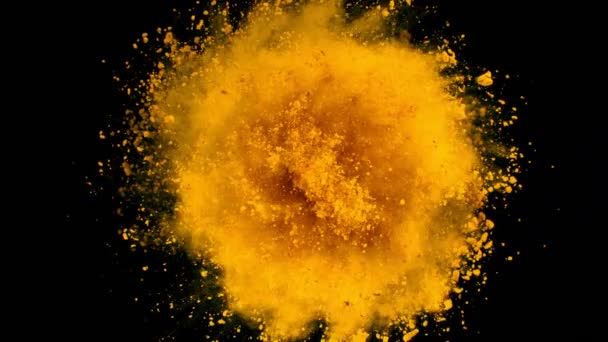 Super Slow Motion Shot Dari Rotating Yellow Powder Expolosion Terisolasi — Stok Video