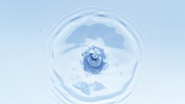 Top Shot Water Drop Super Slow Motion Flmed High Speed — Stock video