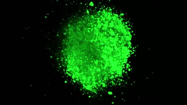 Super Slow Motion Shot Rotating Green Powder Expolosion Isolato Sfondo — Video Stock