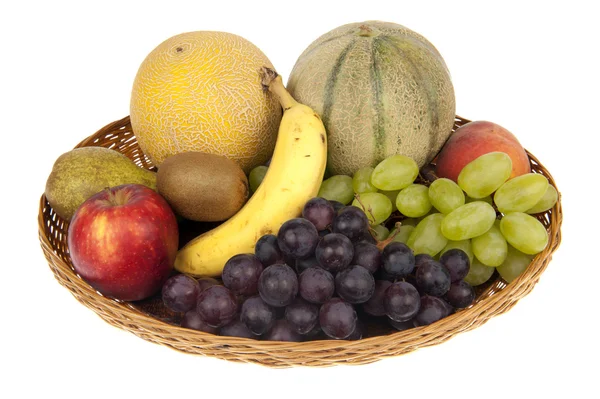 Великий кошик сортів фруктів — стокове фото